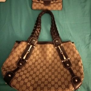 Vintage Gucci handbag gently used
